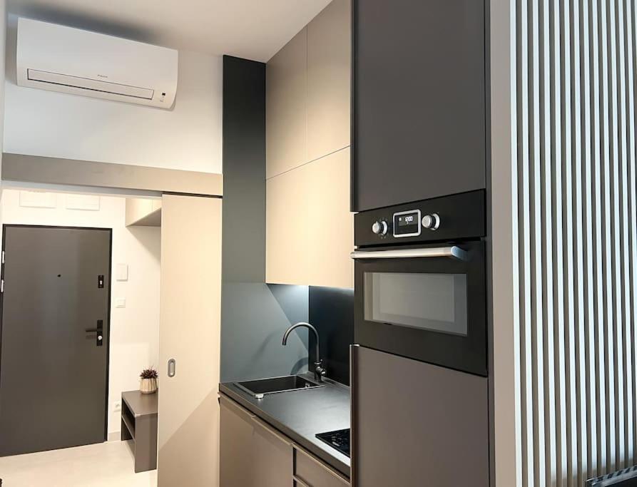 Central Getaway Studio Братислава Экстерьер фото